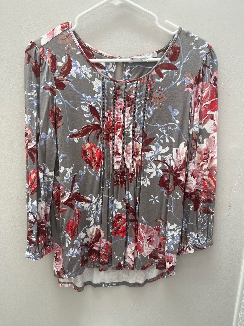 Daniel Rainn Gray Floral Pintuck Blouse with Red and Pink Flowers